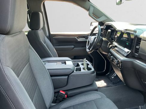 Used 2025 Chevrolet Silverado 1500 LT AWD/4WD image 15