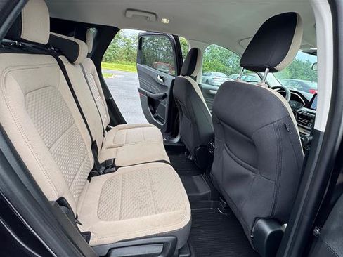Used 2021 Ford Escape SE w/ Cold Weather Package FWD image 38