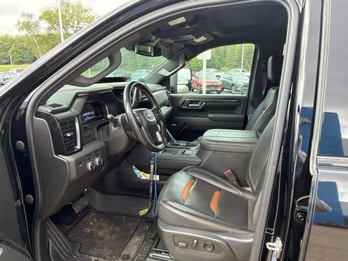 Used 2024 GMC Sierra 3500 AT4 AWD/4WD image 5