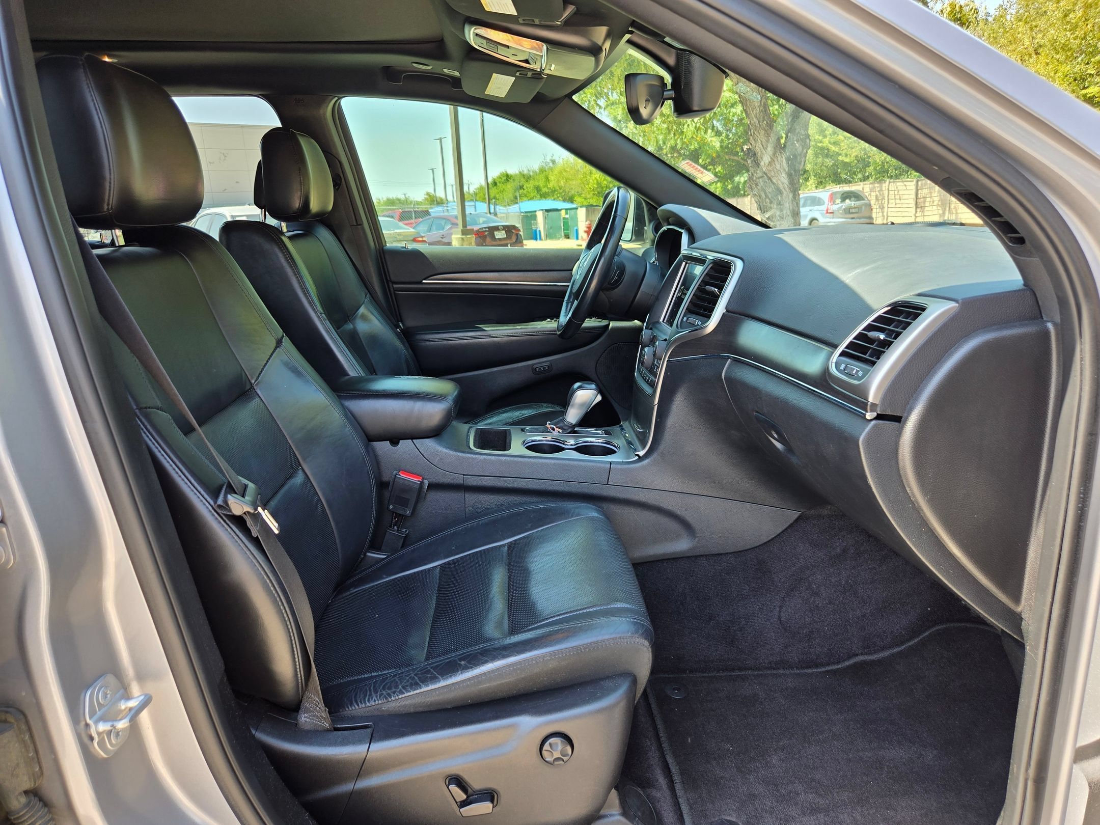 Used 2018 Jeep Grand Cherokee Limited w/ Luxury Group II RWD image 27