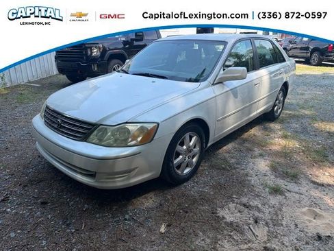 Used 2003 Toyota Avalon XLS FWD image 1