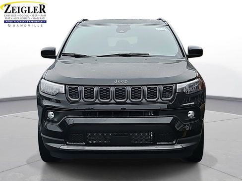 New 2026 Jeep Compass Latitude image 2