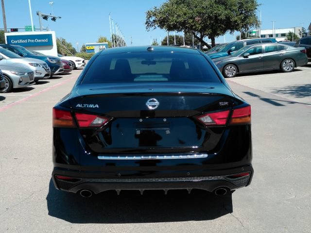 Used 2022 Nissan Altima 2.5 SR FWD image 7