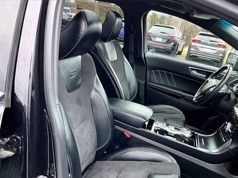 Used 2020 Ford Edge ST w/ Equipment Group 401A image 22