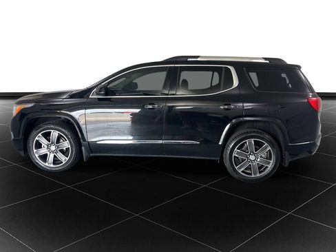 Used 2017 GMC Acadia Denali w/ Technology Package AWD/4WD image 2