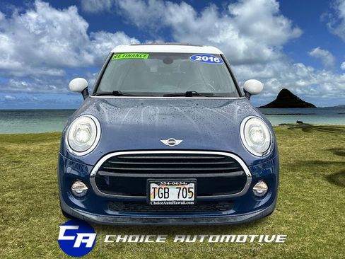 Used 2016 MINI Cooper 4-Door Hardtop image 11