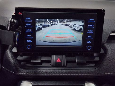 Used 2019 Toyota RAV4 LE image 36