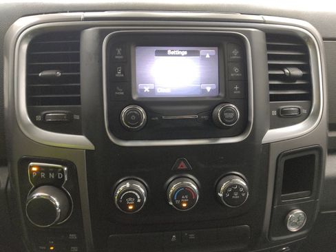 Used 2021 RAM 1500 Classic SLT AWD/4WD image 25