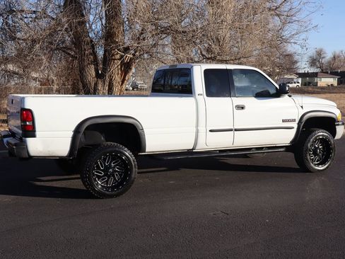 Used 2001 Dodge Ram 2500 Truck ST image 4