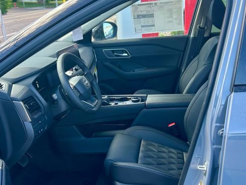 New 2026 Nissan Rogue Platinum AWD/4WD image 7