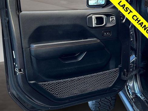 Used 2021 Jeep Gladiator Mojave image 24