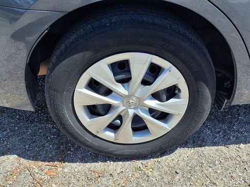 Used 2014 Toyota Corolla L FWD image 7