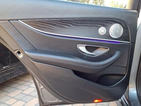 Used 2019 Mercedes-Benz E 300 image 23