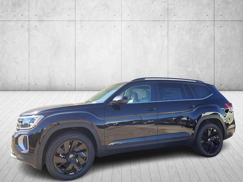 New 2026 Volkswagen Atlas SE image 8