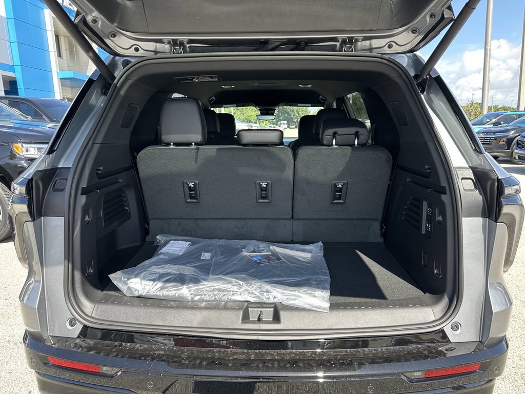 New 2026 Chevrolet Traverse RS FWD image 8