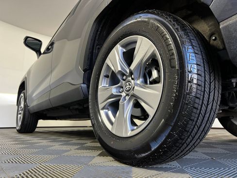 Certified 2025 Toyota RAV4 XLE AWD/4WD image 25