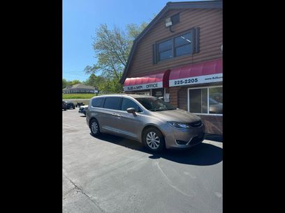 Used 2017 Chrysler Pacifica Touring-L