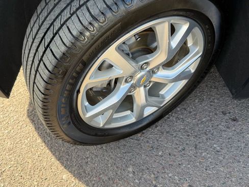 Used 2018 Chevrolet Equinox Premier w/ Infotainment II Package image 15