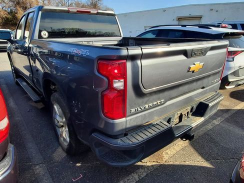 Used 2022 Chevrolet Silverado 1500 Custom w/ Safety Confidence Package image 8
