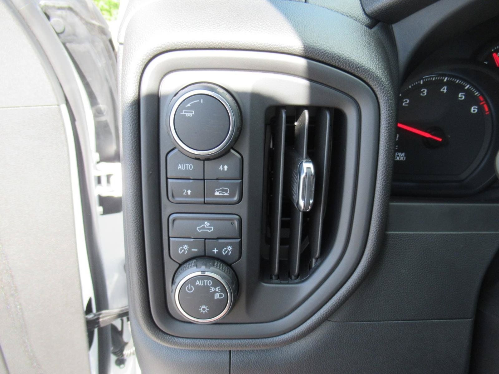 Used 2024 Chevrolet Silverado 1500 Custom AWD/4WD image 22