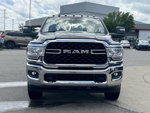 Used 2024 RAM 2500 Big Horn w/ Heated Seats & Wheel Group AWD/4WD image 2