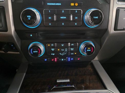 Used 2017 Ford F450 Platinum image 53