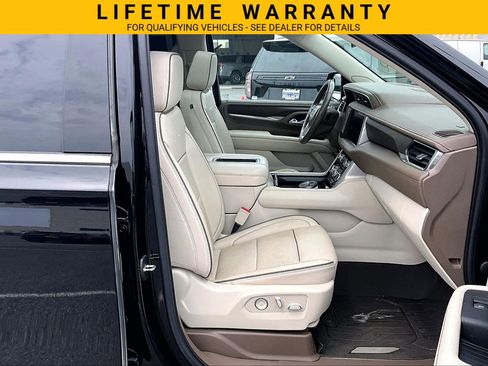 Used 2021 GMC Yukon Denali AWD/4WD image 7
