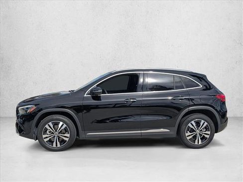 Used 2025 Mercedes-Benz GLA 250 image 9