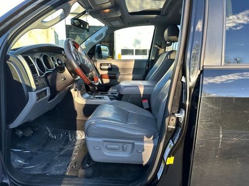 Used 2016 Toyota Sequoia Platinum AWD/4WD image 22