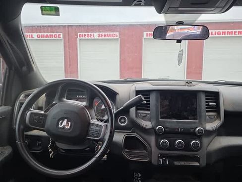 Used 2022 RAM 2500 Tradesman w/ Chrome Appearance Group image 4