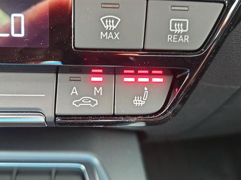 Used 2025 Audi A3 2.0T Premium Plus w/ Premium Plus Package image 17