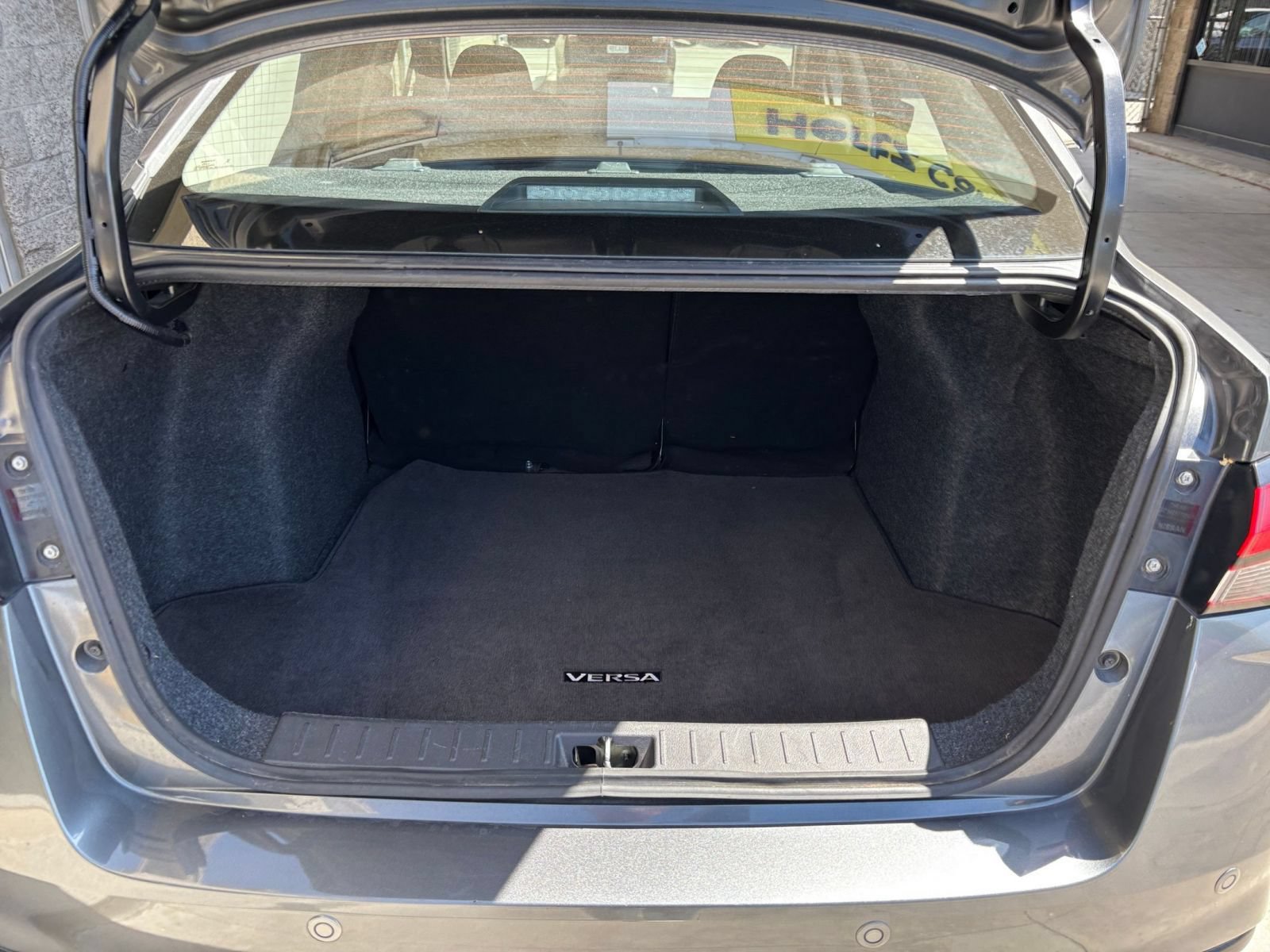 Used 2025 Nissan Versa SV FWD image 29
