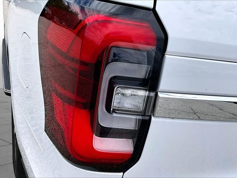 Certified 2023 Ford Expedition Limited AWD/4WD image 28