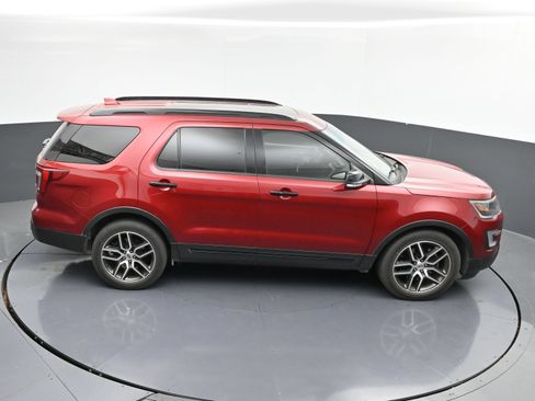 Used 2016 Ford Explorer Sport w/ Equipment Group 401A AWD/4WD image 41