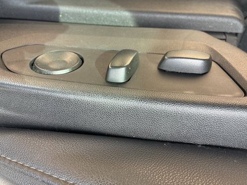 Used 2021 Chevrolet Tahoe LT w/ LT Signature Plus Package image 8