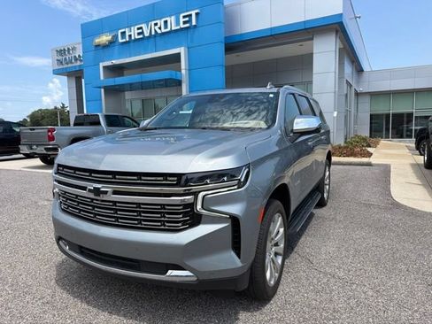 Used 2024 Chevrolet Tahoe Premier RWD image 1