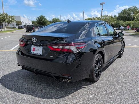 Certified 2023 Toyota Camry SE FWD image 4