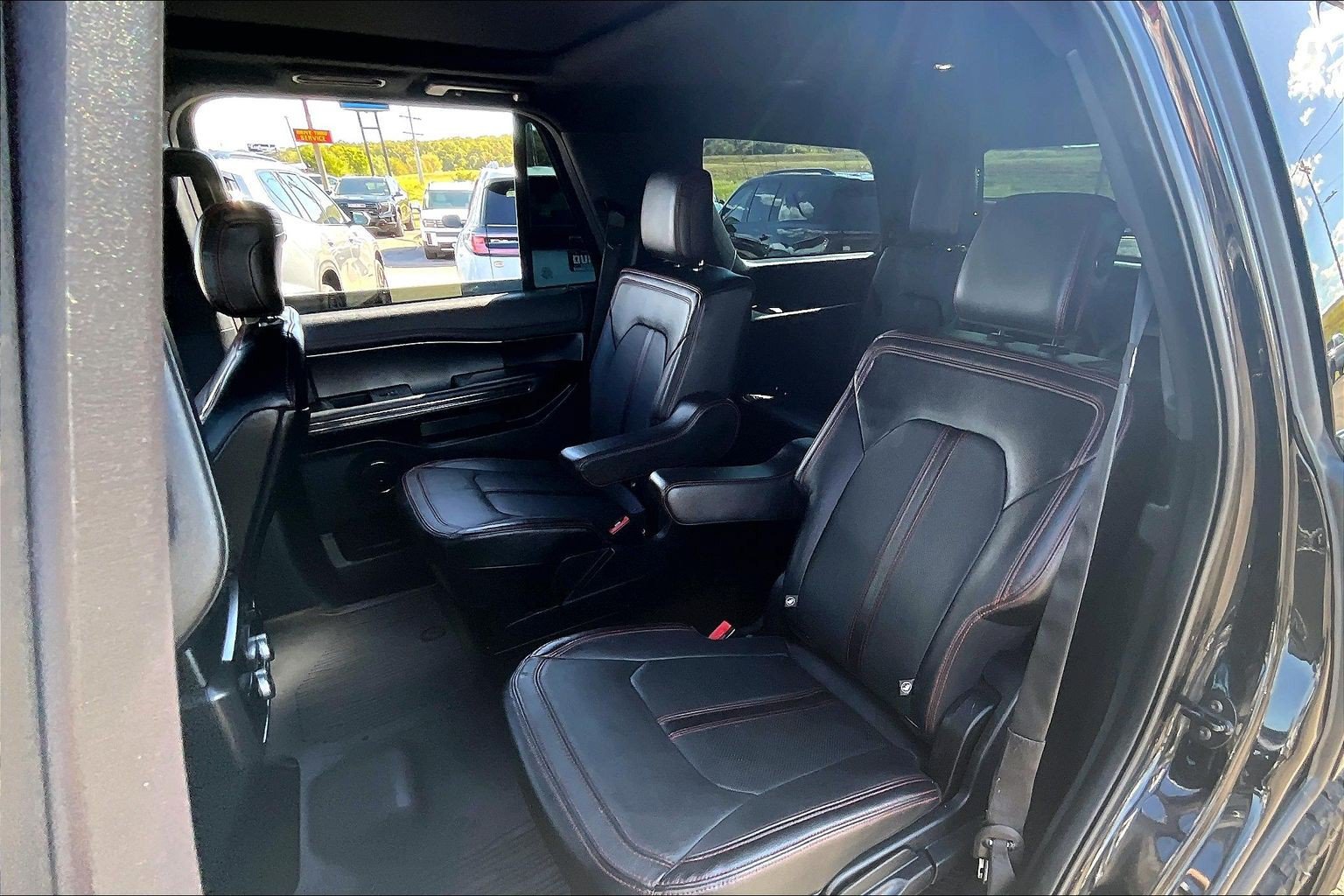 Used 2020 Ford Expedition Limited w/ Equipment Group 303A RWD image 28