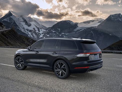 New 2026 Lincoln Aviator Black Label w/ Jet Appearance Package image 4