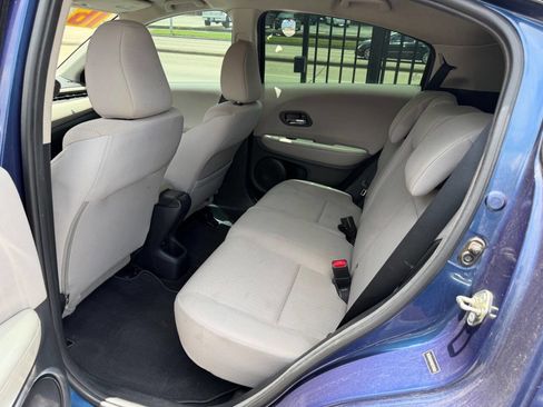 Used 2016 Honda HR-V LX image 16
