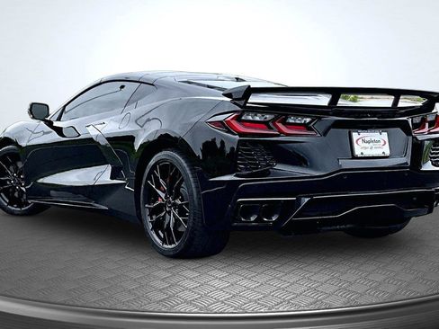 Used 2025 Chevrolet Corvette Stingray Preferred Cpe w/ Z51 Performance Package RWD image 14