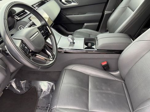 Used 2025 Land Rover Range Rover Velar Dynamic SE image 9