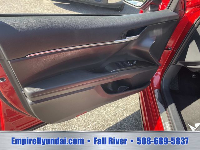 Used 2024 Toyota Camry SE FWD image 16