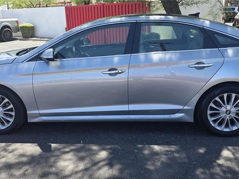 Used 2015 Hyundai Sonata Limited w/ Option Group 06 FWD image 8