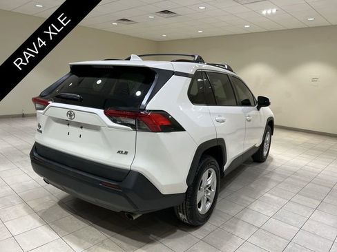 Used 2020 Toyota RAV4 XLE w/ Convenience Package image 5