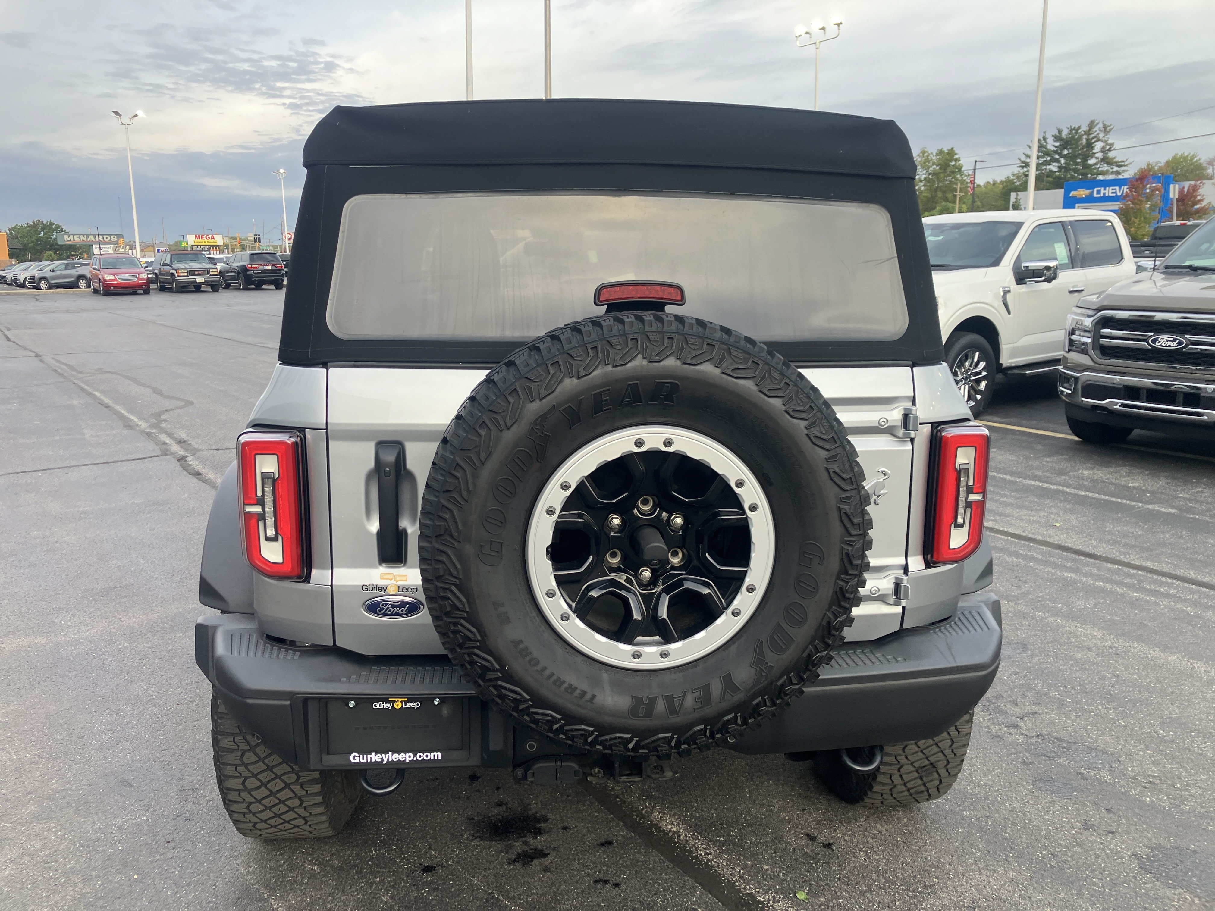 Used 2023 Ford Bronco Badlands w/ Sasquatch Package AWD/4WD image 7