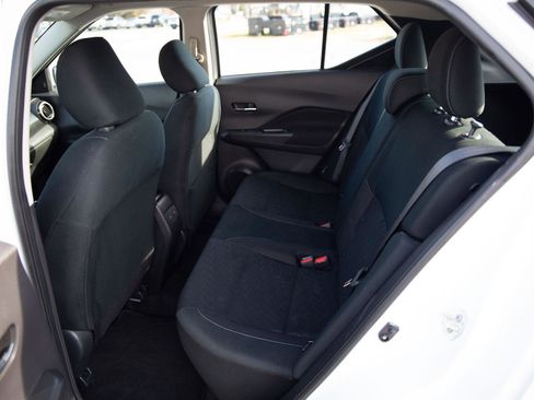 Used 2024 Nissan Kicks SV image 21