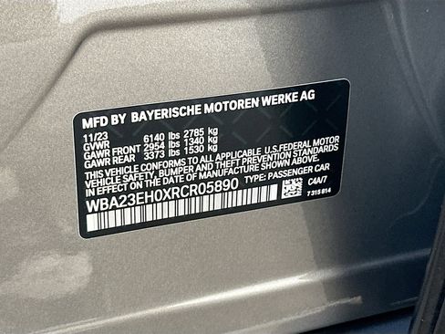 Certified 2024 BMW 740i w/ Premium Package 2 image 36