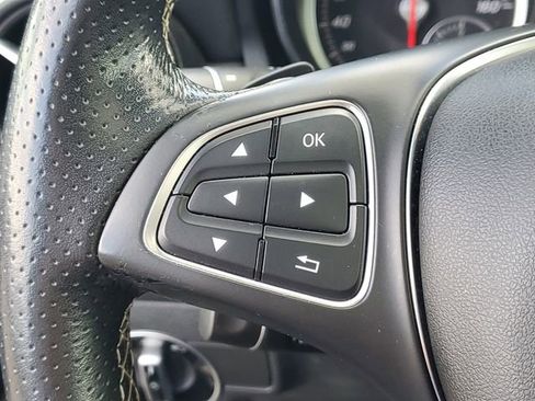 Used 2018 Mercedes-Benz GLA 250 4MATIC image 20