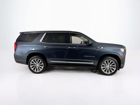 Used 2021 GMC Yukon Denali w/ Denali Premium Package image 6